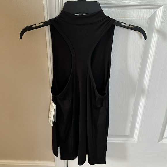 FLX Urban/Commuter Mock Neck Tank - Racerback - Picture 6 of 6
